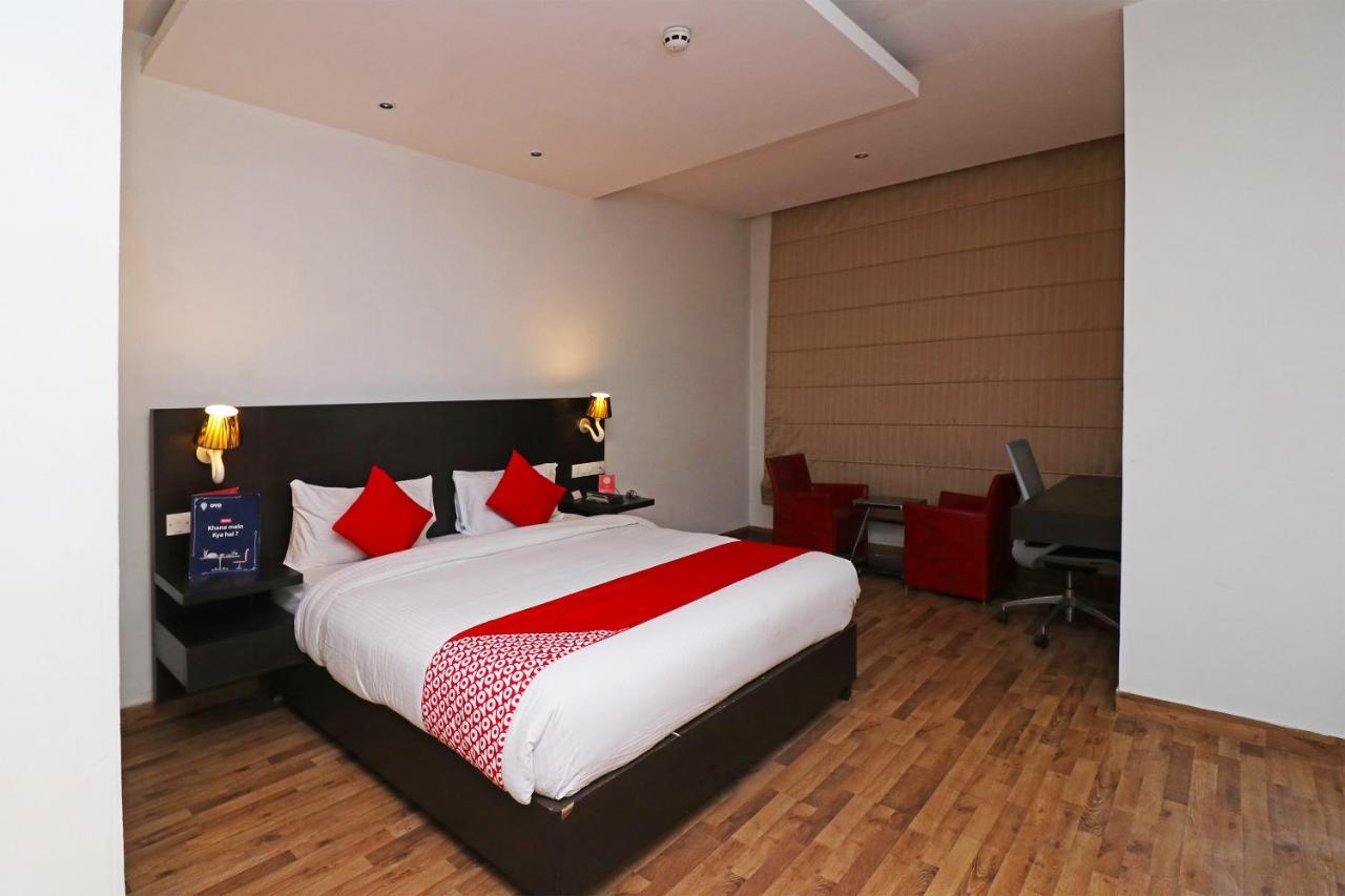 Capital O 19296 Joy Inn & Suites Bhiwadi Екстериор снимка