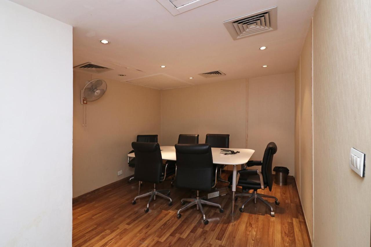 Capital O 19296 Joy Inn & Suites Bhiwadi Екстериор снимка