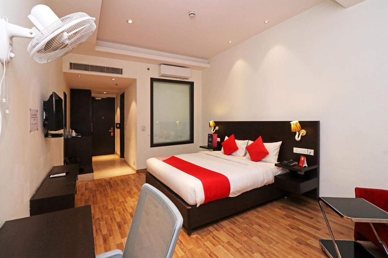 Capital O 19296 Joy Inn & Suites Bhiwadi Екстериор снимка